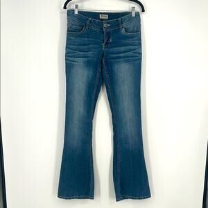Mudd Vintage Y2K Bootcut Flare Jeans Size 9 Medium Wash Patch Pocket Embellished